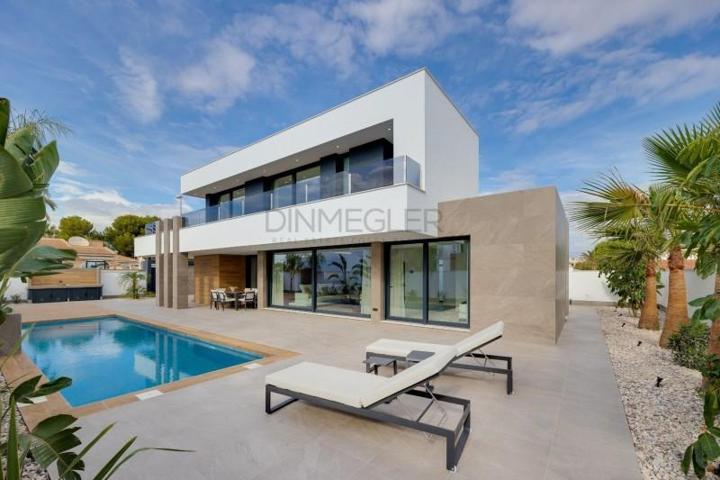 Chalet en venta en Rojales, Ciudad Quesada photo 0