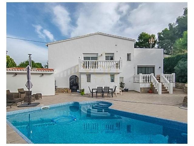 Chalet en venta en Jávea-Xàbia photo 0