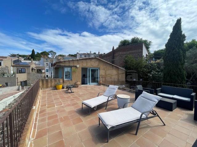 Casa en venta en Begur photo 0