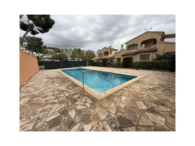 Bungalow en venta en Calvia photo 0