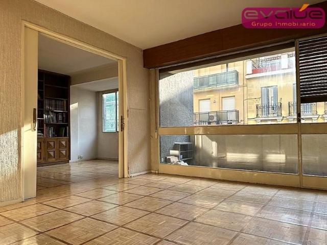 Apartamento en venta en Madrid, Nuevos Ministerios-Ríos Rosas photo 0