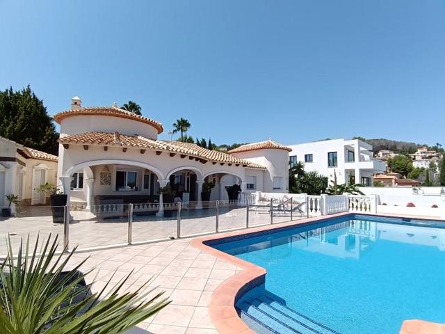 Chalet en venta en Pedreguer, Zona residencial photo 0