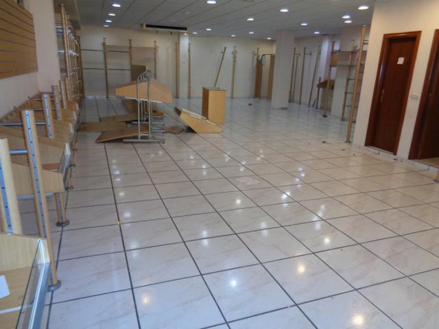 Local comercial en venta en Córdoba, Barcelona - Jesus Del Rescatado photo 0