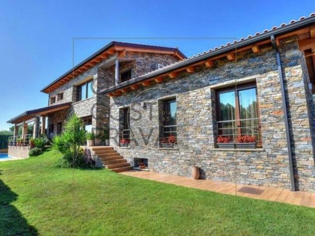 Piso en venta en Castell-Platja d'Aro, Castell-Platja d'Aro photo 0