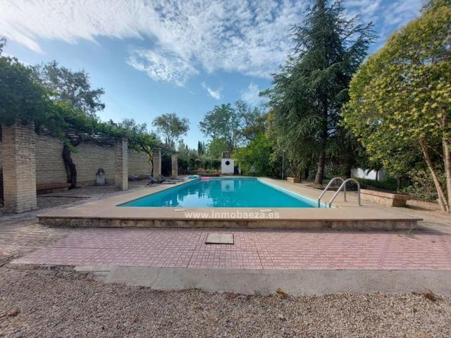 Chalet en venta en Baeza, La Yedra photo 0
