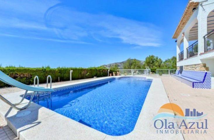 Chalet en venta en Finestrat, Finestrat photo 0