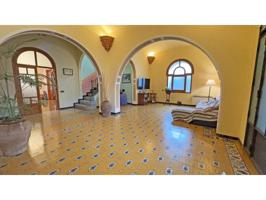 Casa con terreno en venta en Arenys de Munt photo 0