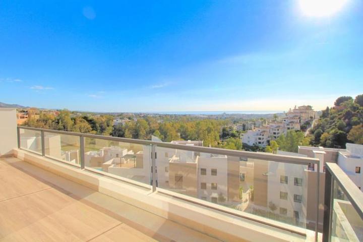 Atico Duplex en venta en Marbella, Nueva Andalucia photo 0