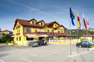 Local comercial en venta en Liendo, Liendo photo 0