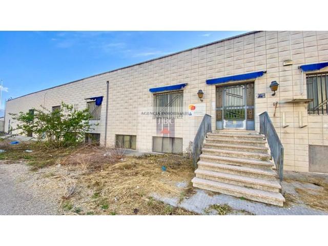 Nave industrial en venta en Cocentaina photo 0