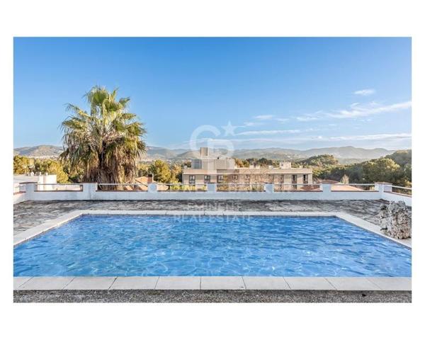 Casa con terreno en venta en Sant Pere de Ribes photo 0