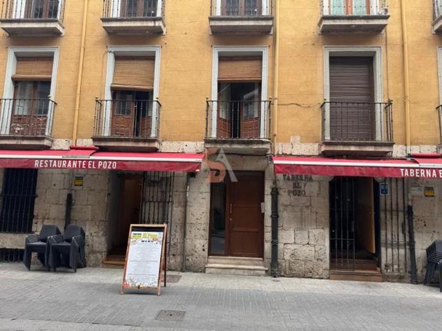 Local comercial en venta en Valladolid, Centro photo 0
