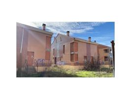 Edificio en venta en Tudela de Duero photo 0