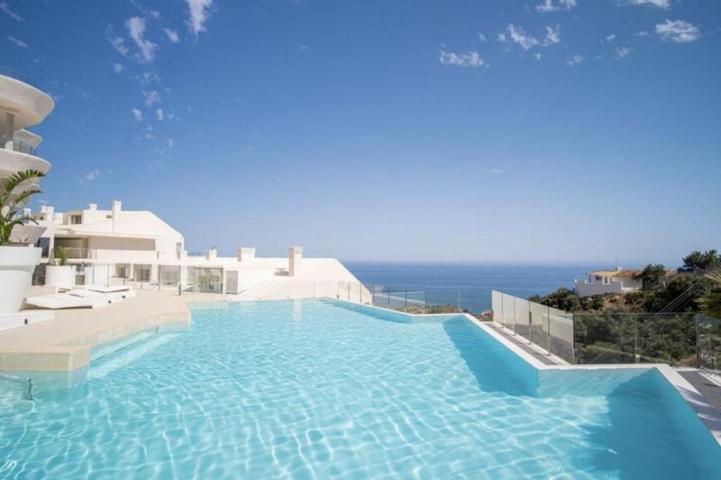 Aticos en venta en Benalmádena, Benalmadena photo 0