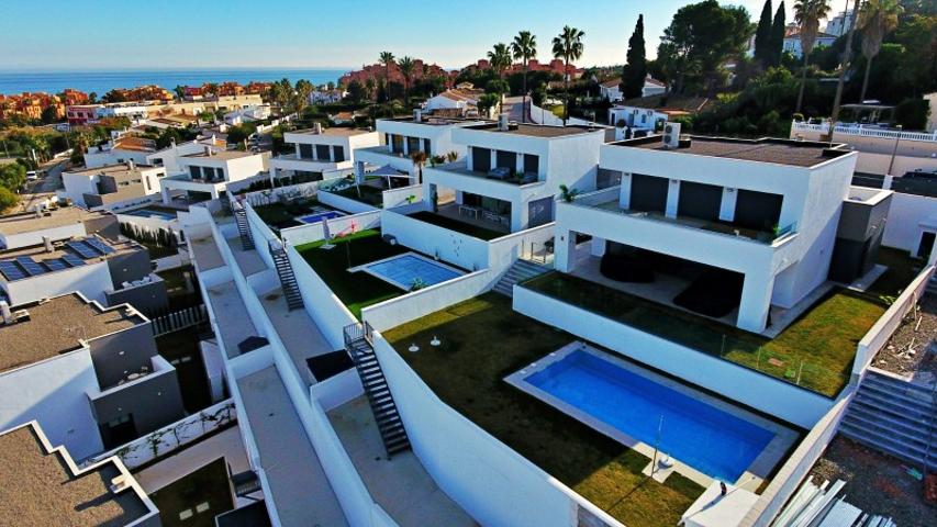 Chalet en venta en Manilva, LA DUQUESA- LOS HIDALGOS photo 0