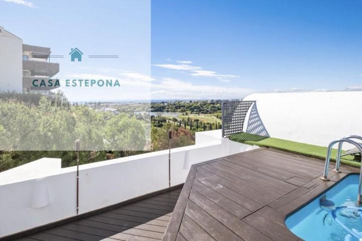 Aticos en venta en Benahavís, Los Flamingos photo 0