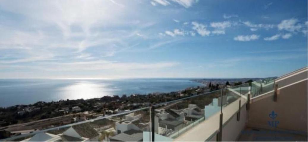 Aticos en venta en Benalmádena, Benalmadena photo 0