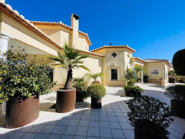 Chalet en venta en Pedreguer, La Sella photo 0