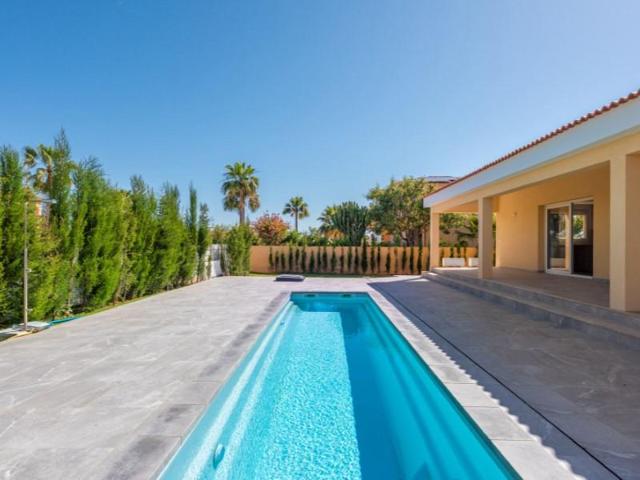 Casa con terreno en venta en Campos, Sa Ràpita photo 0