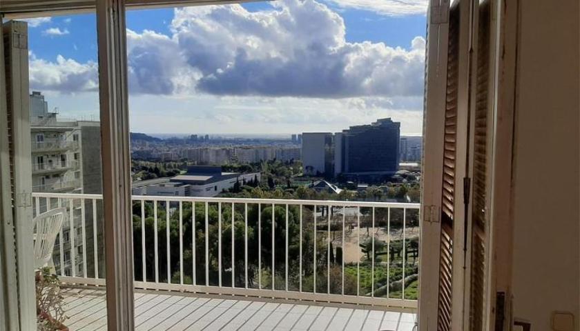 Apartamento en venta en Barcelona photo 0