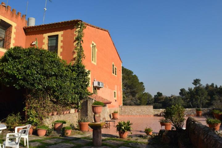 Chalet en venta en Sant Boi de Llobregat, Sant Boi De Llobregat photo 0