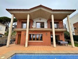 Casa en venta en Castell-Platja d'Aro photo 0