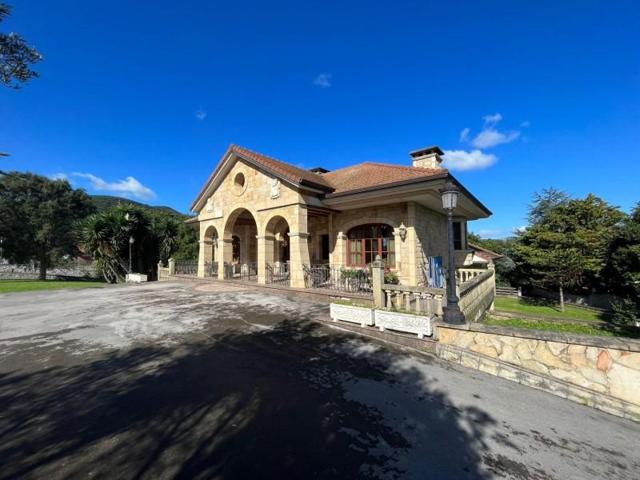 Casa en venta en Noja, Noja photo 0