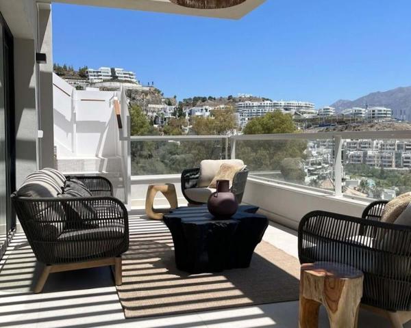 Aticos en venta en Benahavís, Benahavis photo 0