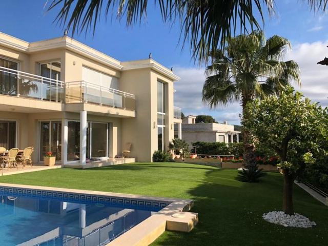 Chalet en venta en Calonge, Urbanización photo 0