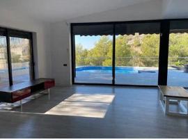 Casas de pueblo en venta en Sitges photo 0