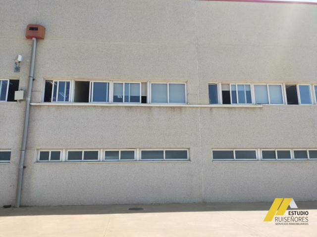 Nave industrial en venta en Alfajarín, Alfajarin photo 0