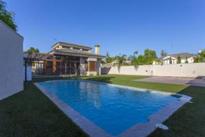 Chalet en venta en Jerez de la Frontera, Avda. Alvaro Domecq photo 0