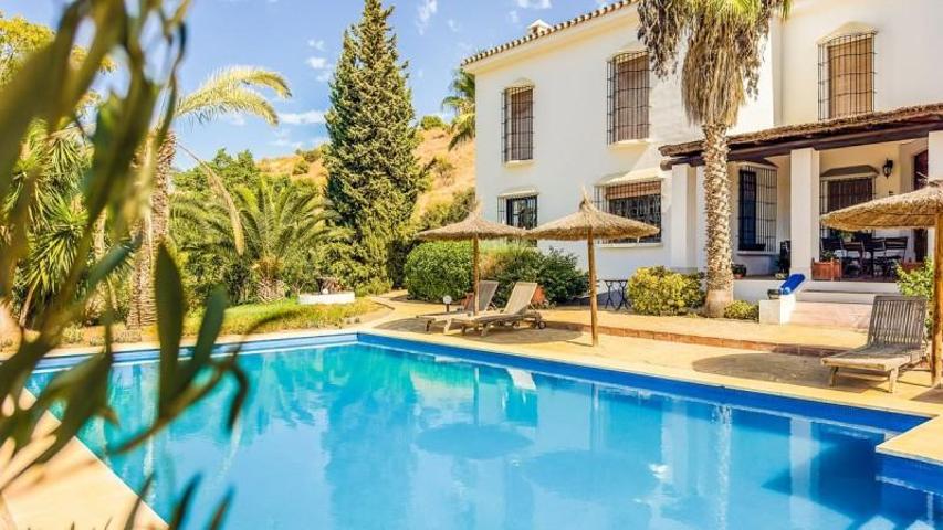 Piso en venta en Alora, Álora photo 0