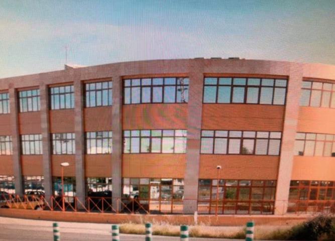 Nave industrial en venta en Manzanares, Poligono photo 0