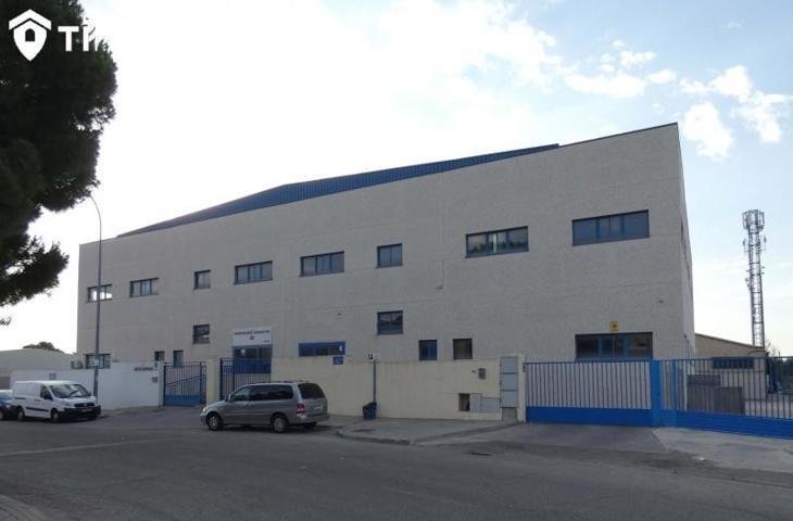 Local comercial en venta en Móstoles, Móstoles photo 0