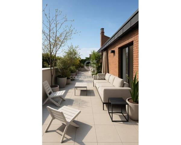 Aticos en venta en Barcelona photo 0