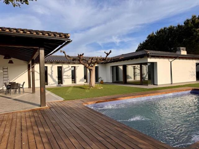 Chalet en venta en Borriol, Urbanizacion La Coma photo 0