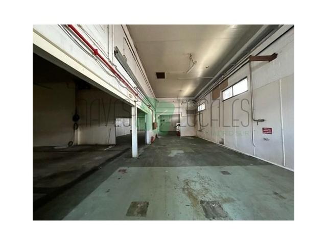 Nave industrial en venta en Loeches photo 0