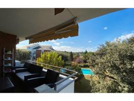 Piso en venta en Sant Cugat del Vallès photo 0