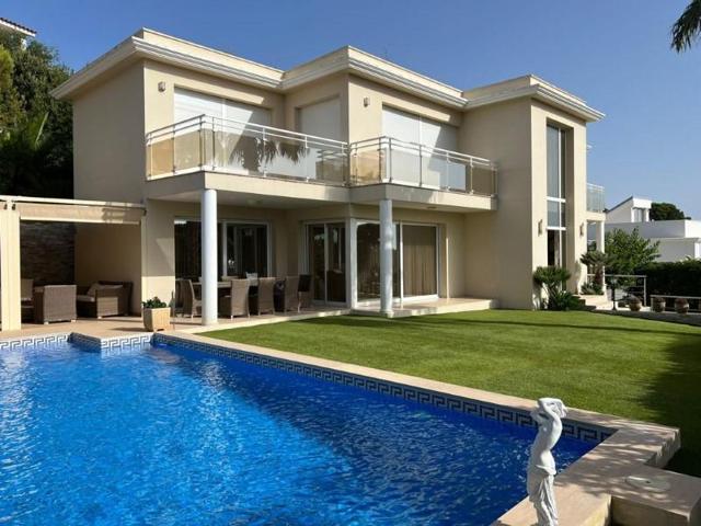 Casa en venta en Calonge photo 0