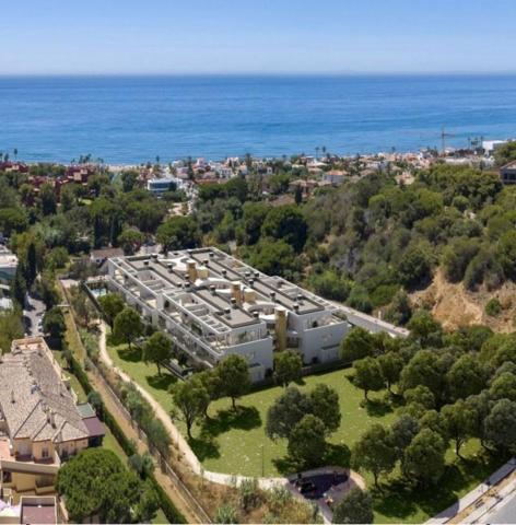 Apartamento en venta en Marbella, Marbella Este photo 0
