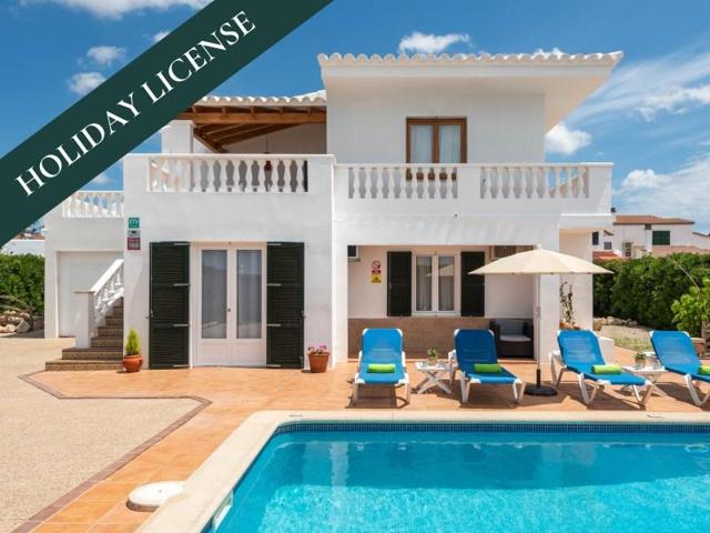 Chalet en alquiler en Ciutadella de Menorca photo 0