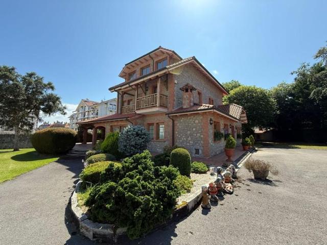 Casa en venta en Noja, Noja photo 0