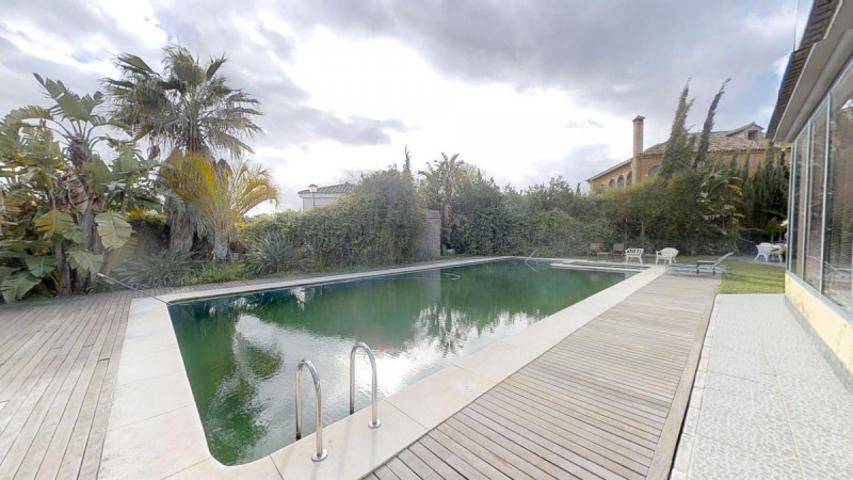 Chalet en venta en Gelves, Simon Verde photo 0