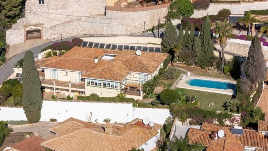 Chalet en venta en Benalmádena, Benalmadena photo 0