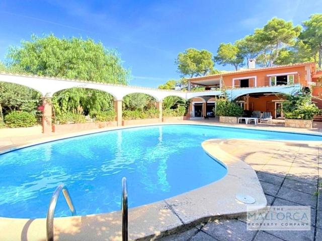 Chalet en venta en Calvia photo 0