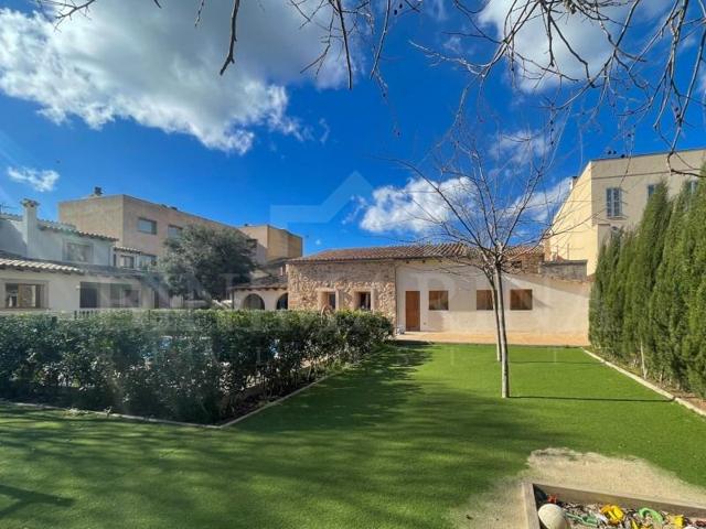 Casas de pueblo en venta en Santa Maria del Camí photo 0