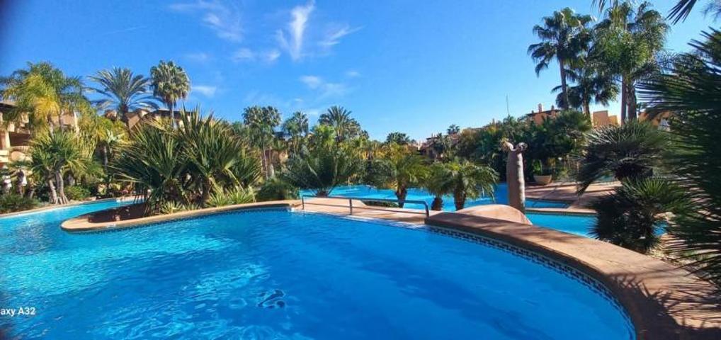 Apartamento en venta en Marbella, Marbella photo 0