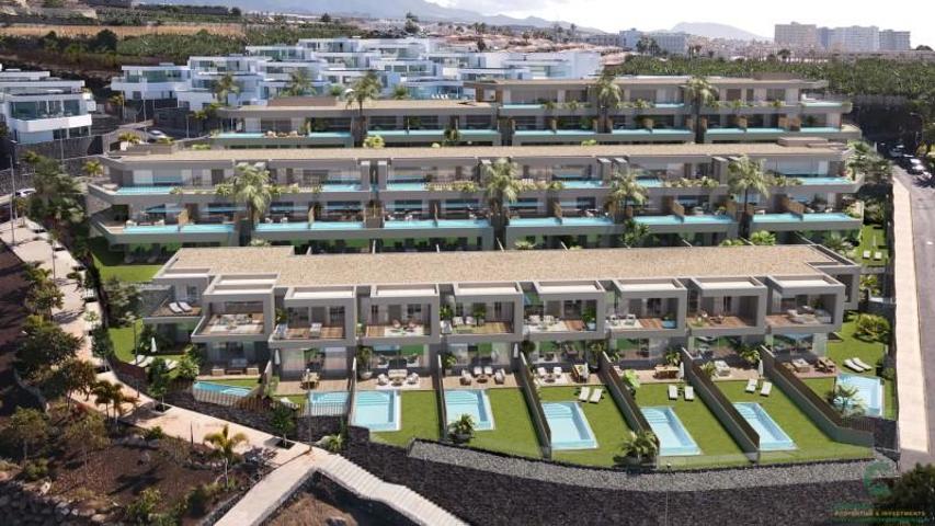 Chalet en venta en Adeje, Adeje photo 0