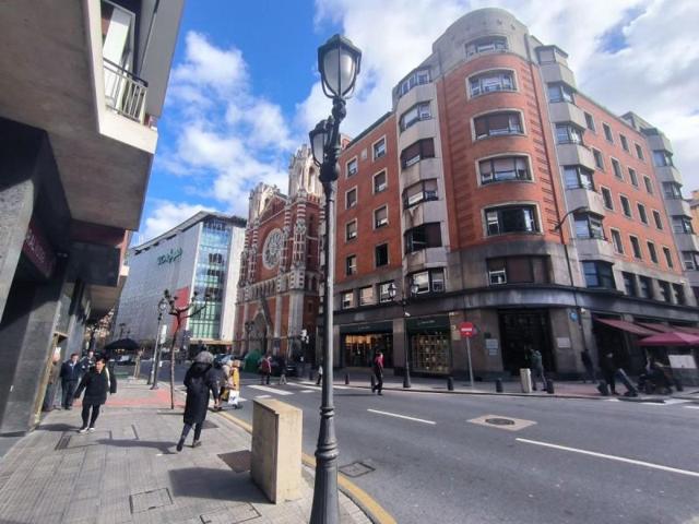 Piso en venta en Bilbao, Abando - Moyua photo 0